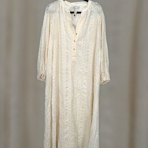 NWT eyelet cream women’s tunic - size L